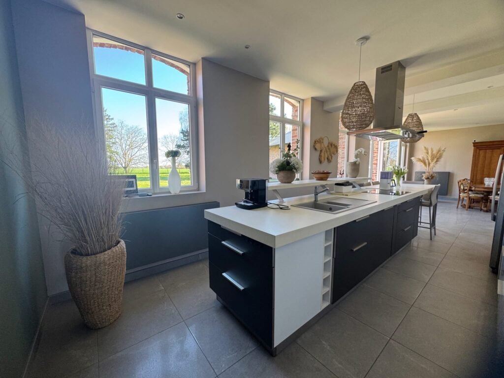 BBD8E23D-DB9F-4AC3-9D45-7BEB53BDED6F