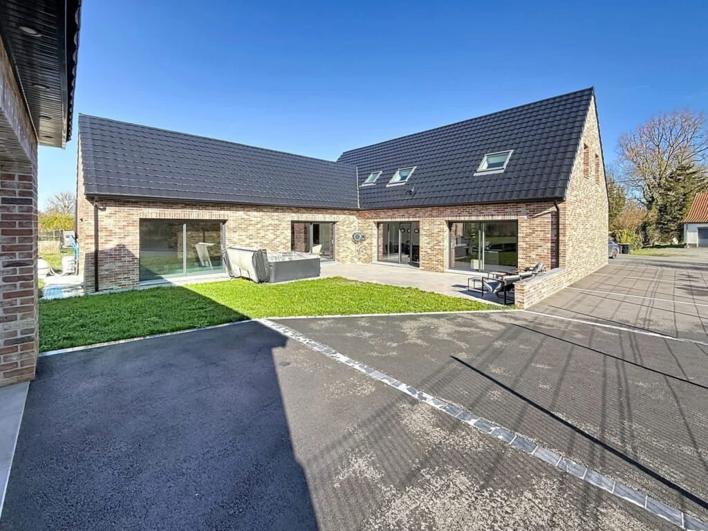 Exceptional French House for Sale in Lille with Indoor Pool