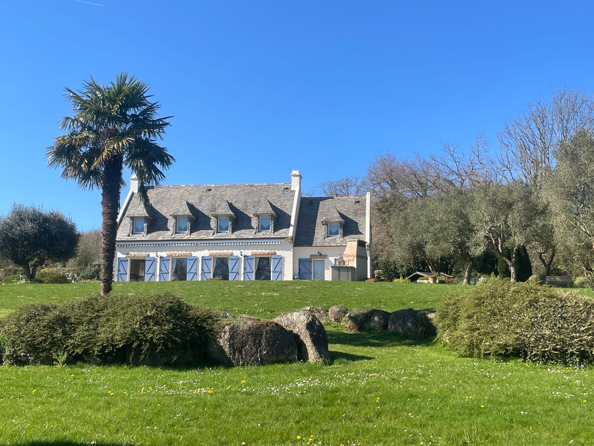 Brittany Property for Sale with Sea Views: Exceptional Coastal Residence in Port Tinduff, Finistère