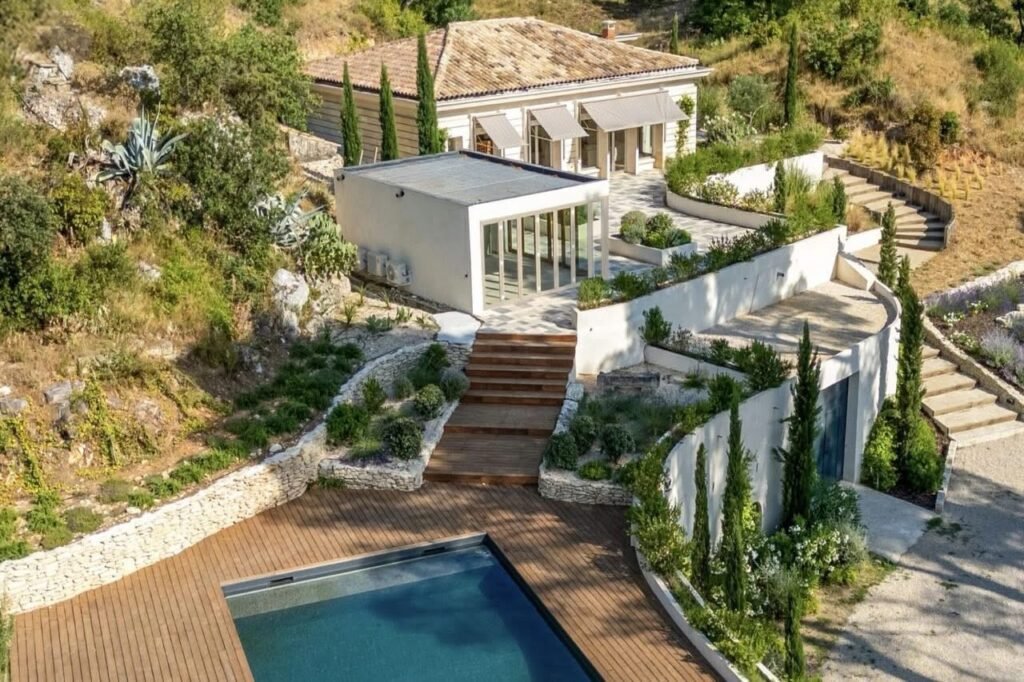 A Hidden Gem in the French Alps: Why This Mid-Century Home Offers a Unique Opportunity for Real Estate Investment in Provence