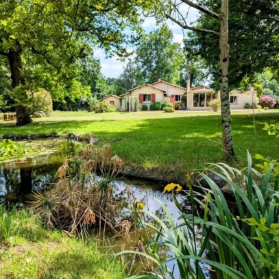 French Rare House for Sale in Dordogne’s Le Pizou: Tranquil, Modern, and Ideal for Investment